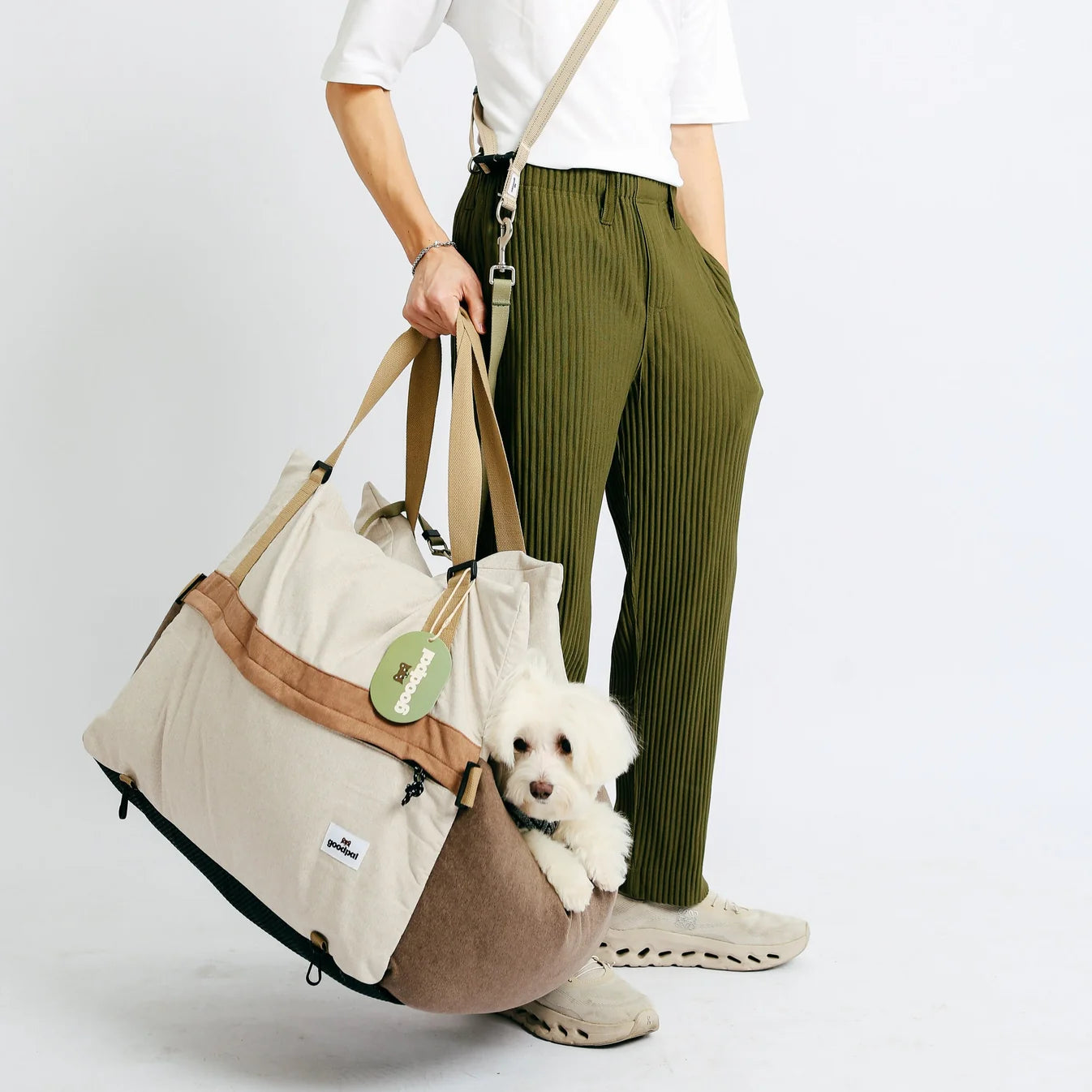 The GoodPal - Pawssenger CarSeat